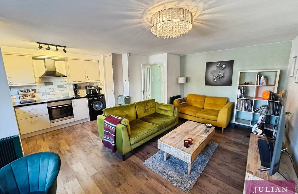 Hesketh Avenue, Didsbury, Manchester, M20 - Julian Wadden