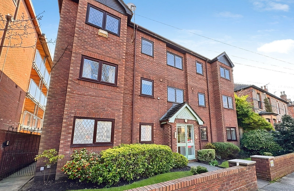 Hesketh Avenue, Didsbury, Manchester, M20 - Julian Wadden