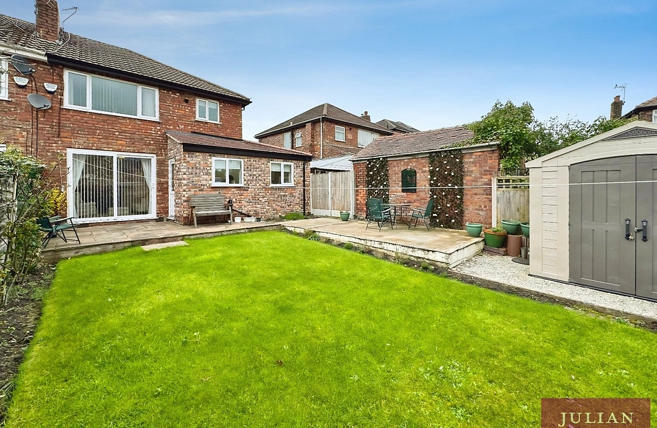 Queensway, East Didsbury, Manchester, M19 - Julian Wadden