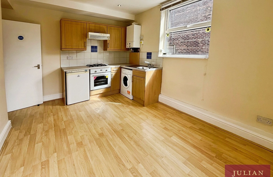 Burton Road, West Didsbury, Manchester, M20 - Julian Wadden