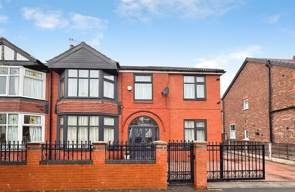 Lindsay Road, Burnage, Manchester, M19 - Julian Wadden