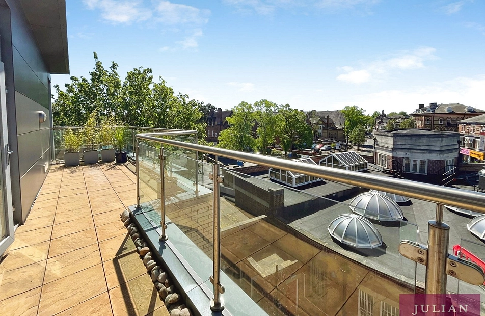 Wilmslow Road, Withington, Manchester, M20 - Julian Wadden