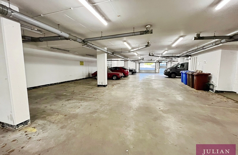 Wilmslow Road, Withington, Manchester, M20 - Julian Wadden
