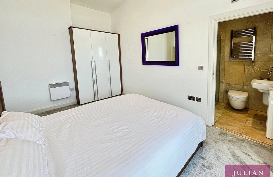 Wilmslow Road, Withington, Manchester, M20 - Julian Wadden