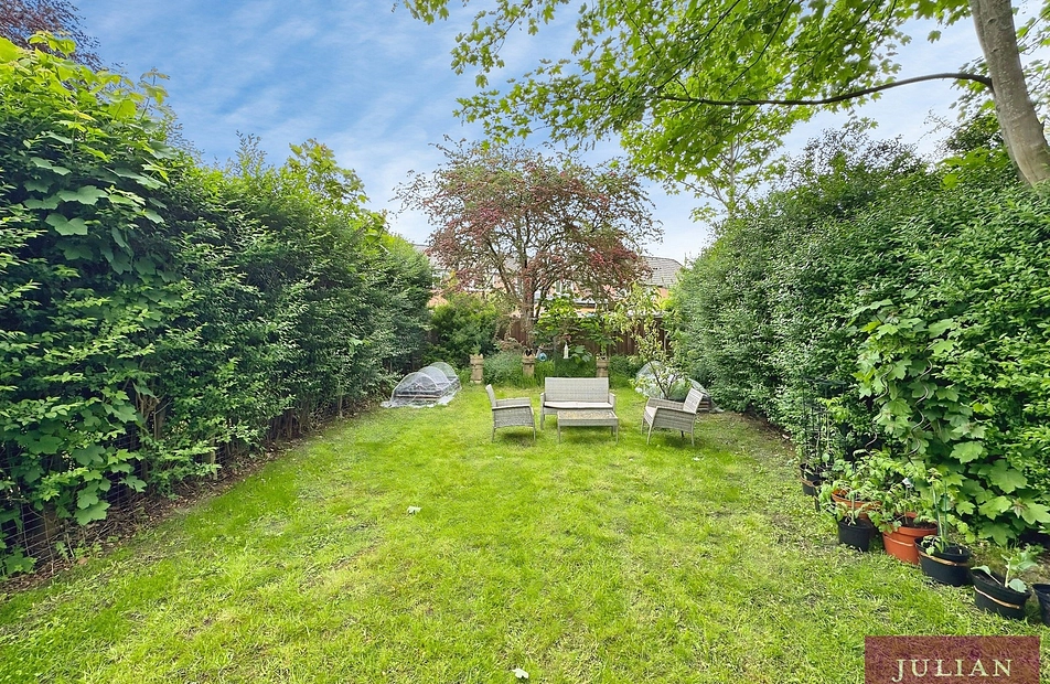 Winterburn Avenue, Chorlton, Manchester, M21 - Julian Wadden