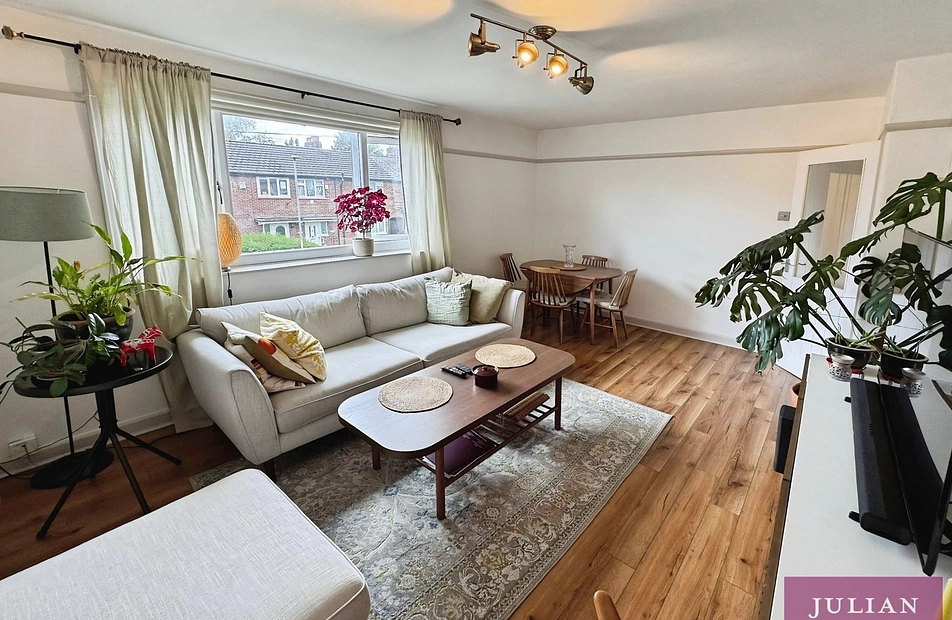 Winterburn Avenue, Chorlton, Manchester, M21 - Julian Wadden
