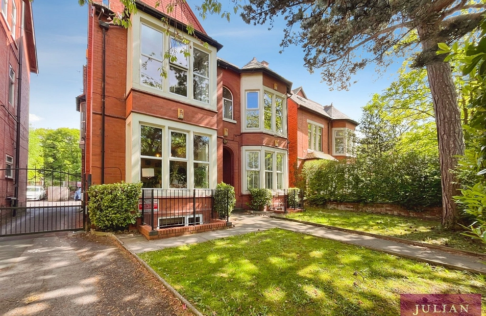 Barlow Moor Road, West Didsbury, Manchester, M20 - Julian Wadden