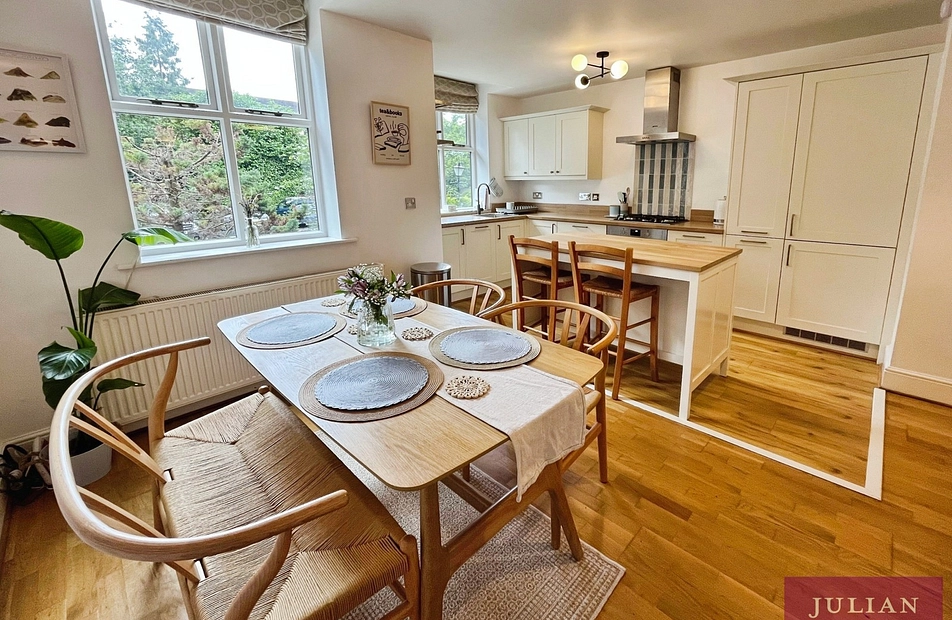 Palatine Road, West Didsbury, Manchester, M20 - Julian Wadden