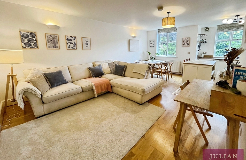 Palatine Road, West Didsbury, Manchester, M20 - Julian Wadden