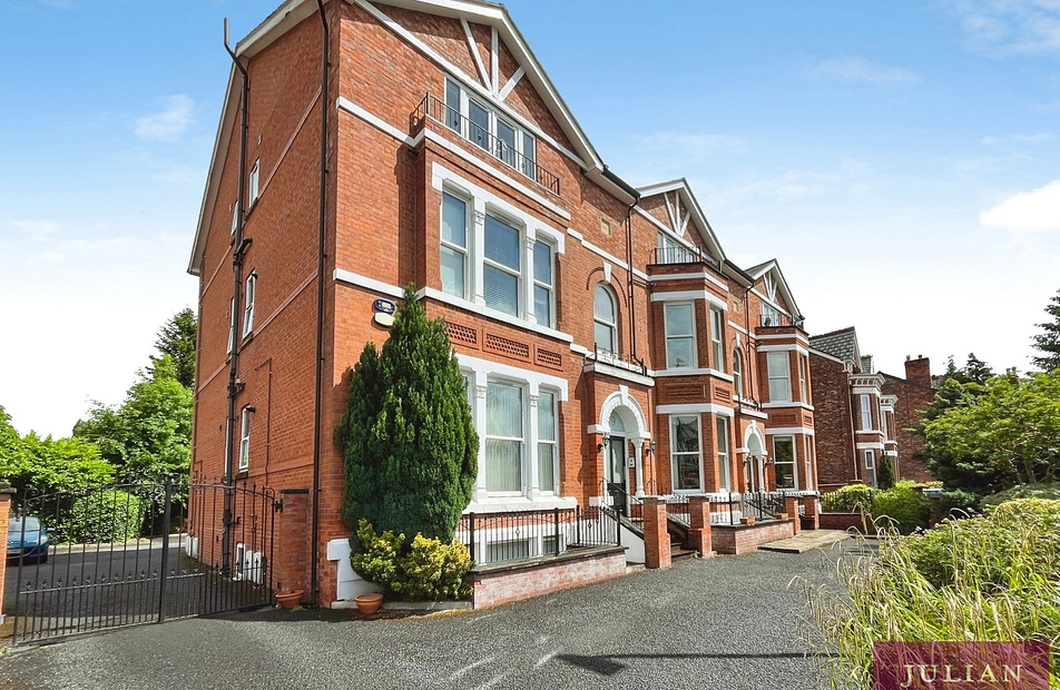 Fog Lane, Didsbury, Manchester, M20 - Julian Wadden