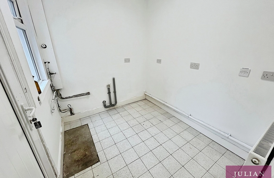 Allanson Road, Northenden, Manchester, M22 - Julian Wadden