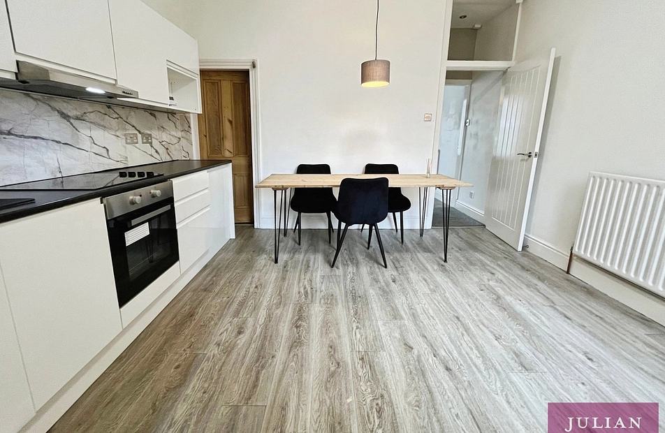 Allanson Road, Northenden, Manchester, M22 - Julian Wadden