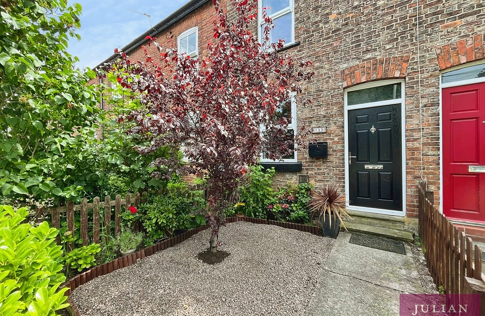 Henwood Road, Withington, Manchester, M20 - Julian Wadden