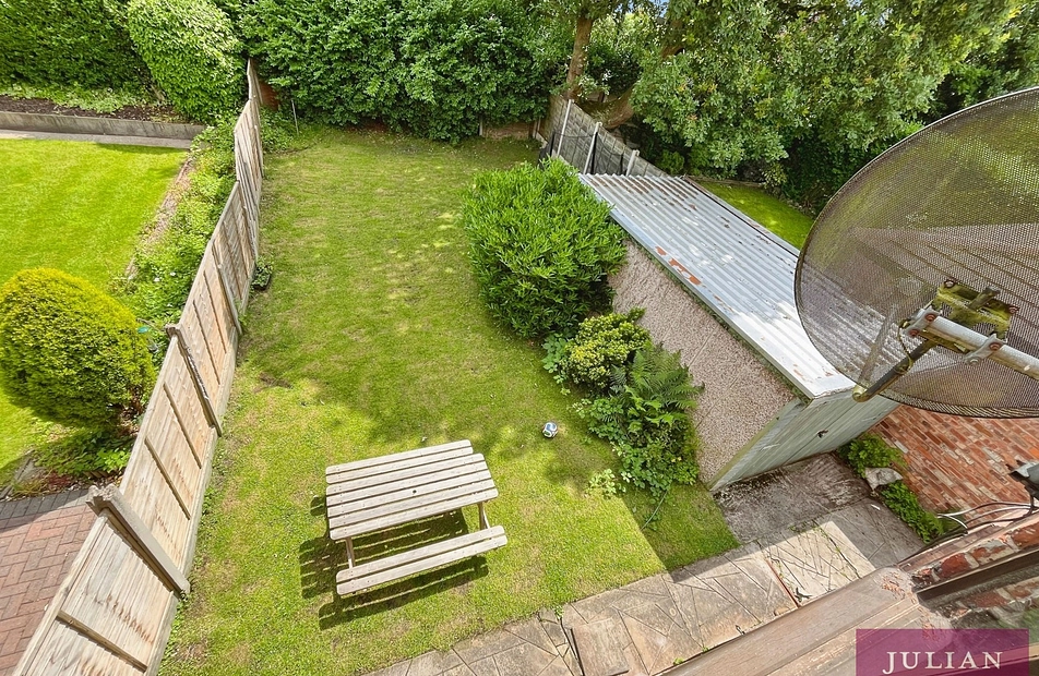Austin Drive, Didsbury, Manchester, M20 - Julian Wadden