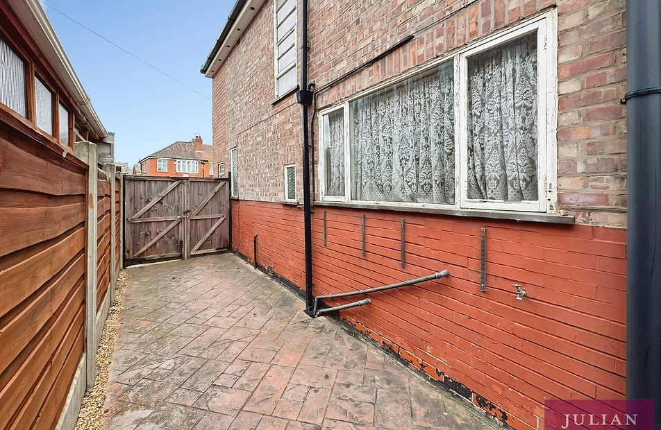 Burnage Lane, Burnage, Manchester, M19 - Julian Wadden