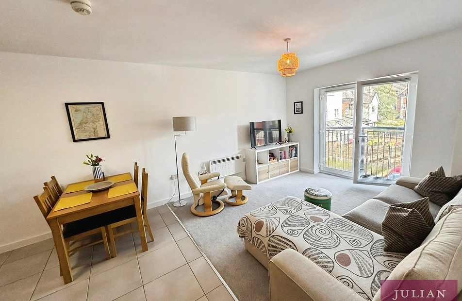 Houseman Crescent, West Didsbury, Manchester, M20 - Julian Wadden