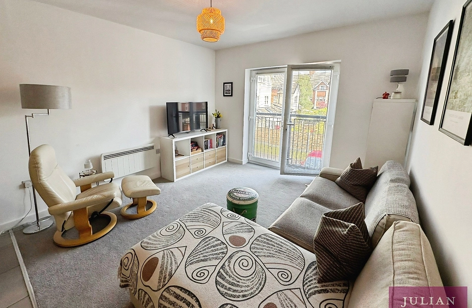 Houseman Crescent, West Didsbury, Manchester, M20 - Julian Wadden