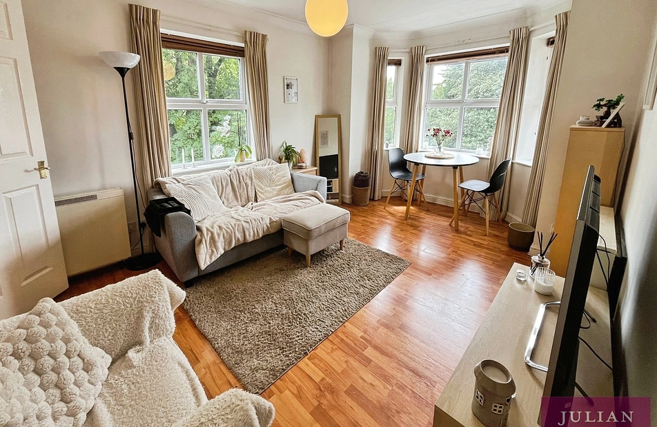Mersey Road, West Didsbury, Manchester, M20 - Julian Wadden
