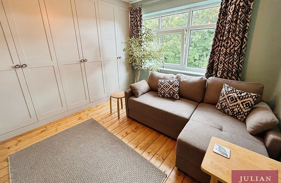 Wilmslow Road, Didsbury, Manchester, M20 - Julian Wadden