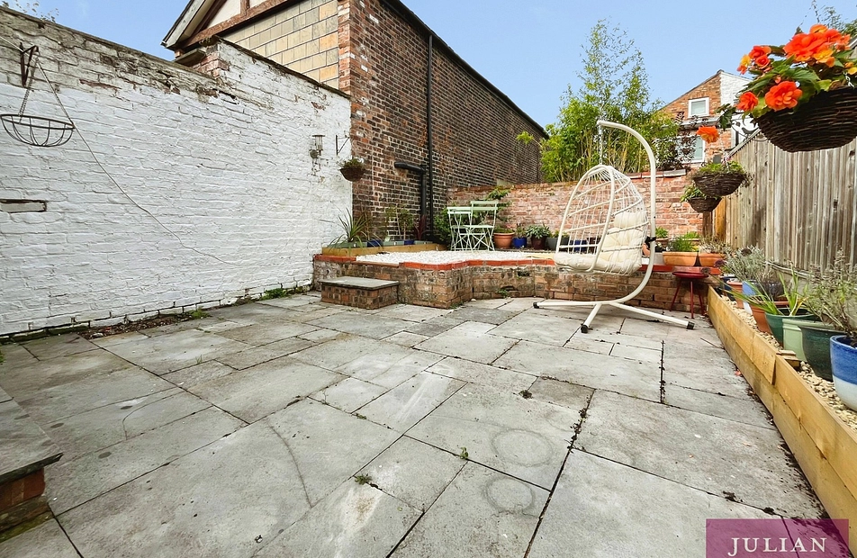 Crossway, Didsbury Village, Manchester, M20 - Julian Wadden