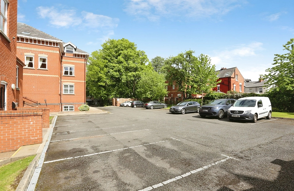 Heaton Gardens, Heaton Moor Road, Heaton Moor, Stockport, SK4 - Julian Wadden