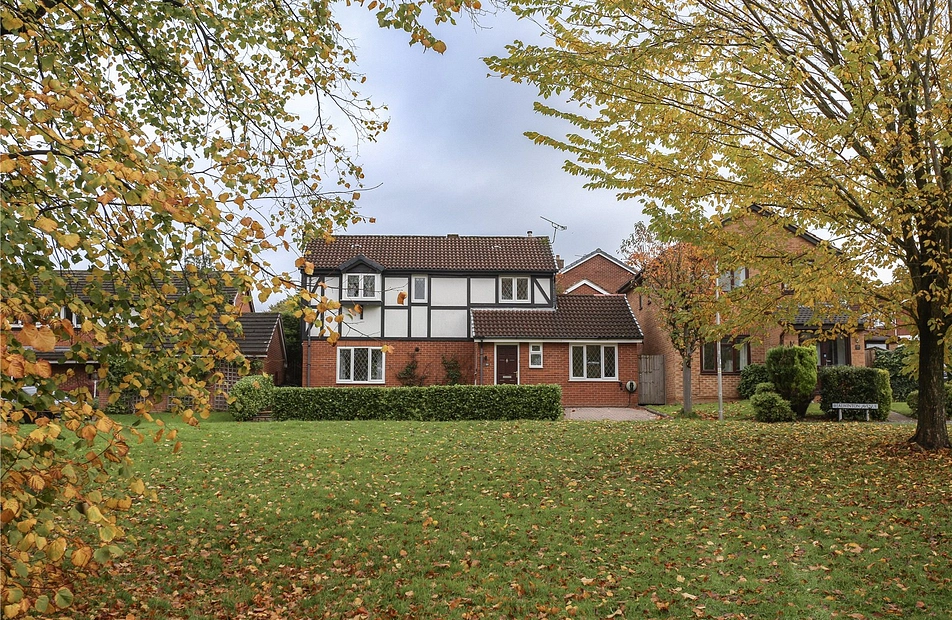 Alwinton Avenue, Heaton Mersey, Stockport, SK4 - Julian Wadden