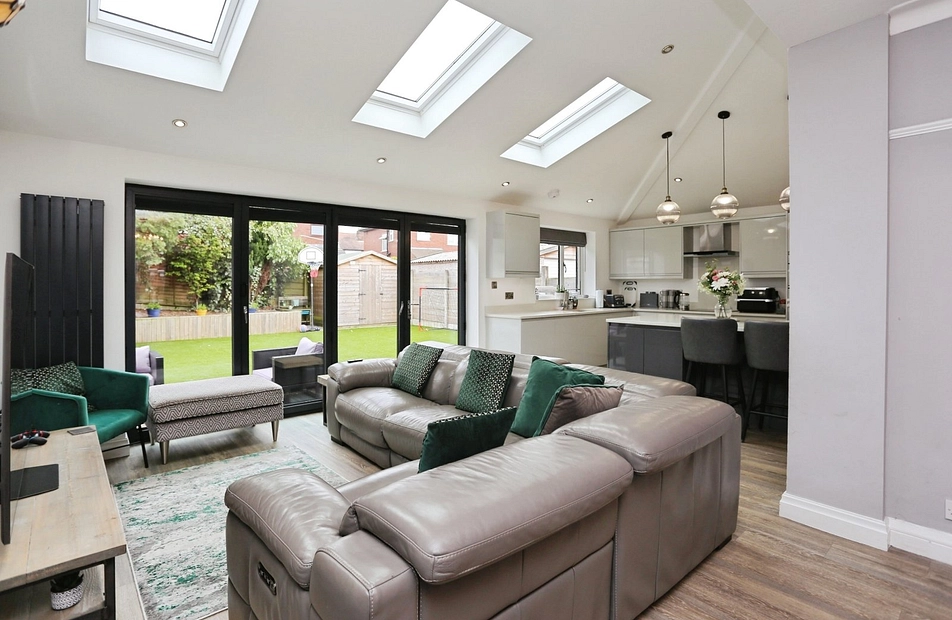 Milwain Drive, Heaton Chapel, Stockport, SK4 - Julian Wadden