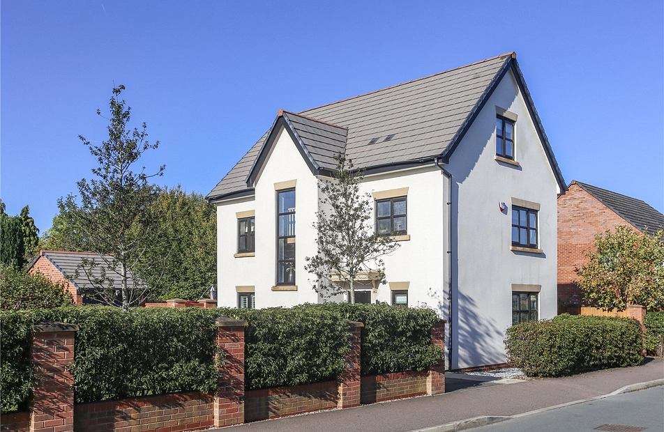 Harrow Drive, Heaton Moor, Stockport, SK4 - Julian Wadden