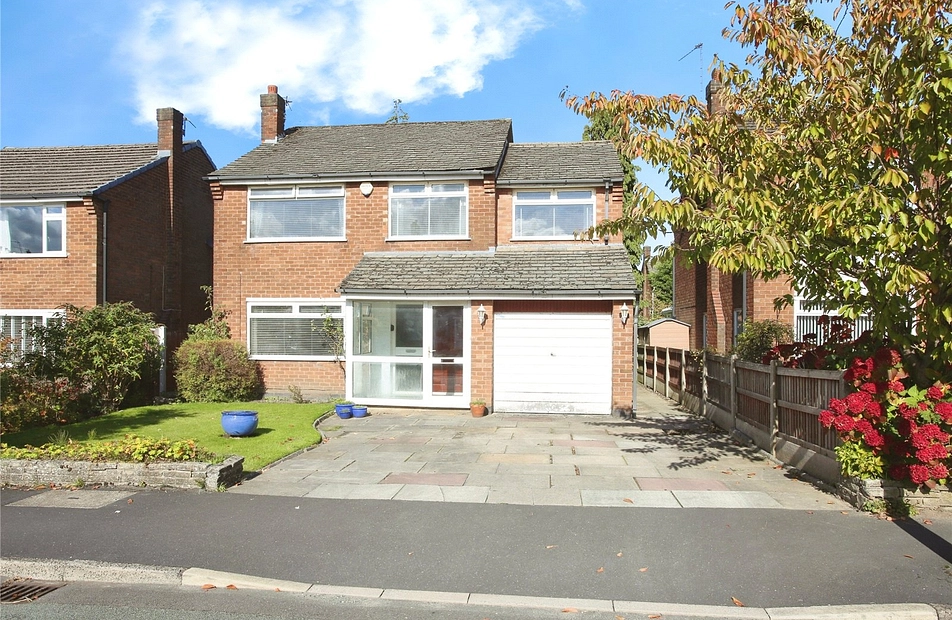 Alderdale Drive, Heaton Moor, Stockport, SK4 - Julian Wadden