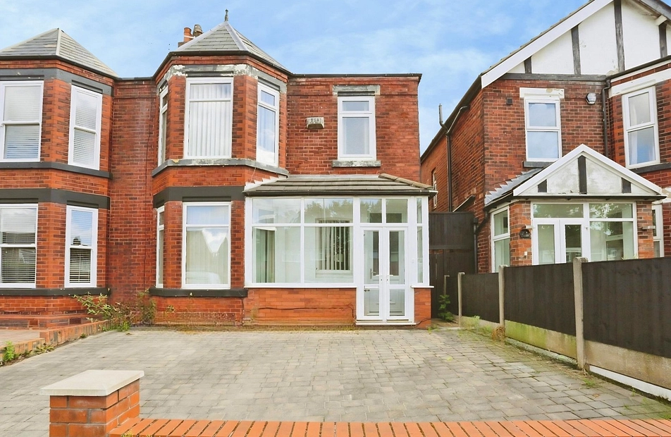 Manchester Road, Heaton Norris, Stockport, SK4 - Julian Wadden