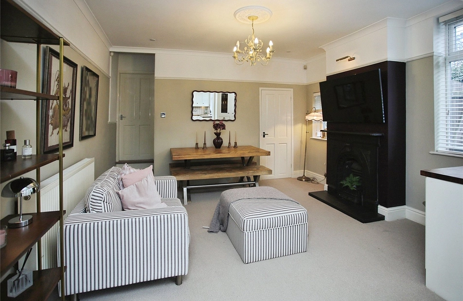 Derby Range, Heaton Moor, Stockport, SK4 - Julian Wadden