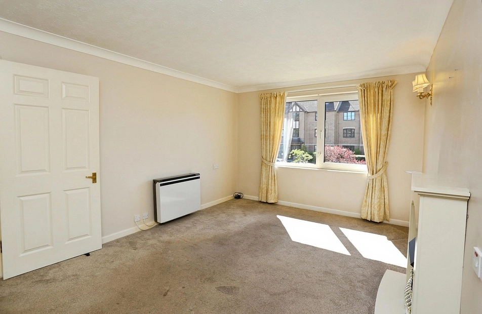 Derby Road, Heaton Moor, Stockport, SK4 - Julian Wadden