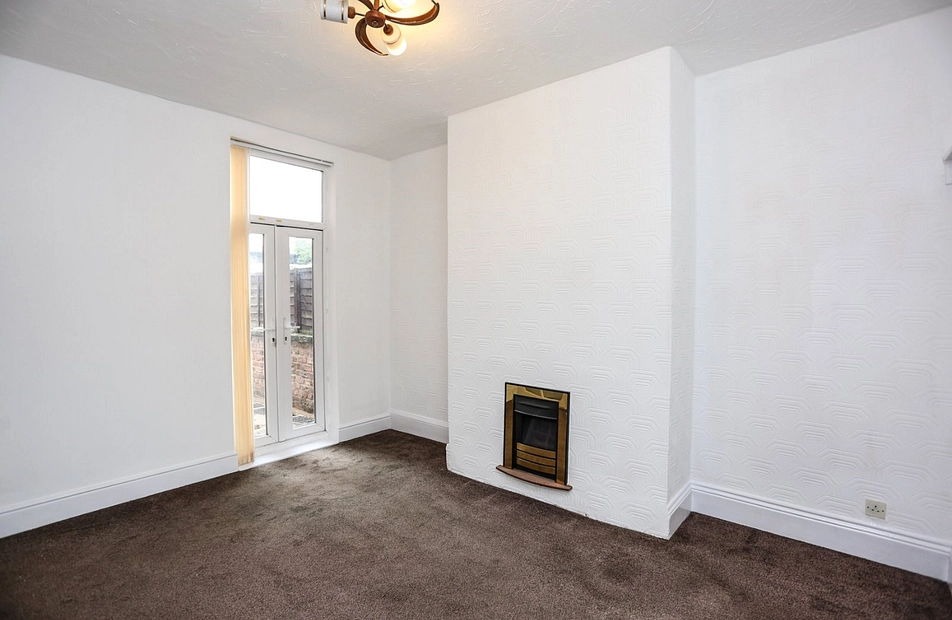 Parsonage Street, Heaton Norris, Stockport, SK4 - Julian Wadden