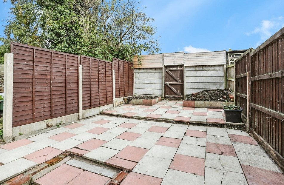 Parsonage Street, Heaton Norris, Stockport, SK4 - Julian Wadden