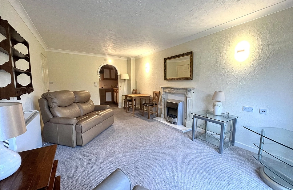 Derby Road, Heaton Moor, Stockport, SK4 - Julian Wadden