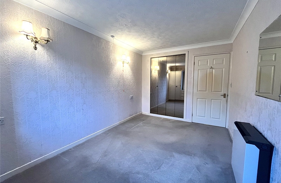 Derby Road, Heaton Moor, Stockport, SK4 - Julian Wadden
