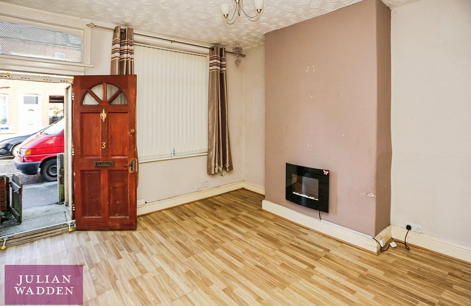 Ellen Street, Heaton Norris, Stockport, SK4 - Julian Wadden