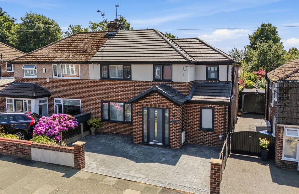 Bowerfold Lane, Heaton Norris, Stockport, SK4 - Julian Wadden