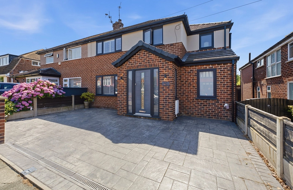 Bowerfold Lane, Heaton Norris, Stockport, SK4 - Julian Wadden