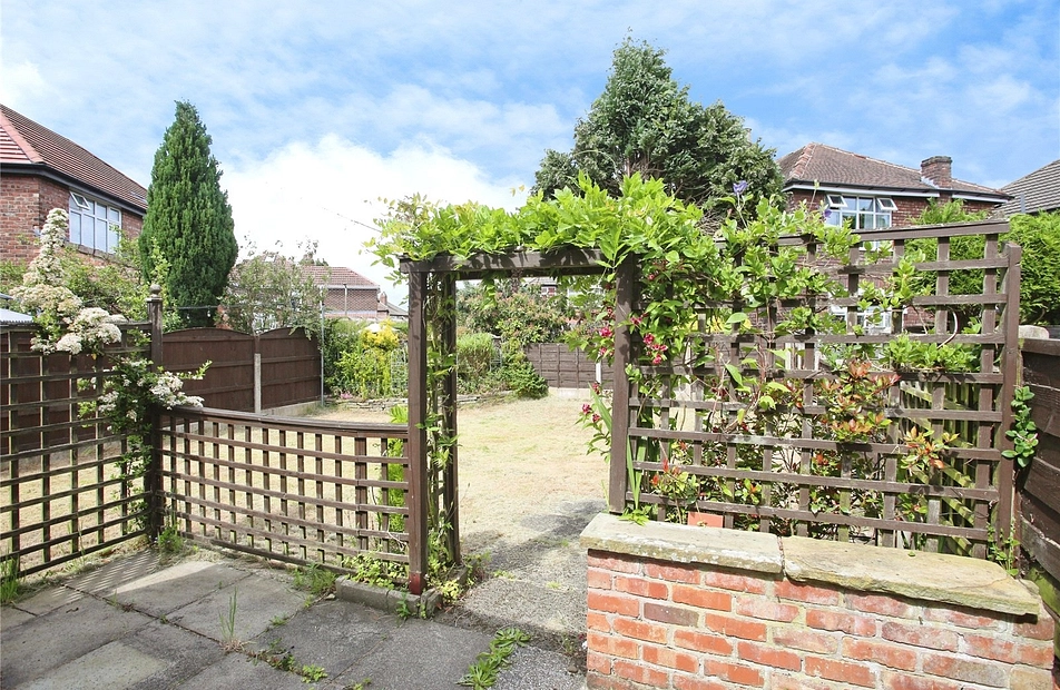 Balmoral Road, Heaton Moor, Stockport, SK4 - Julian Wadden
