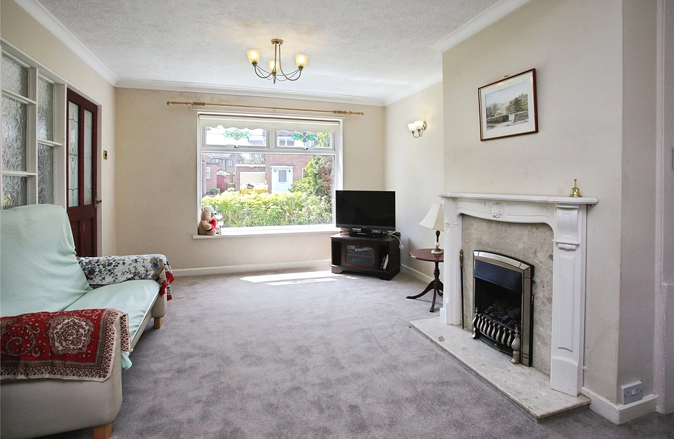 Barnes Avenue, Heaton Moor, Stockport, SK4 - Julian Wadden
