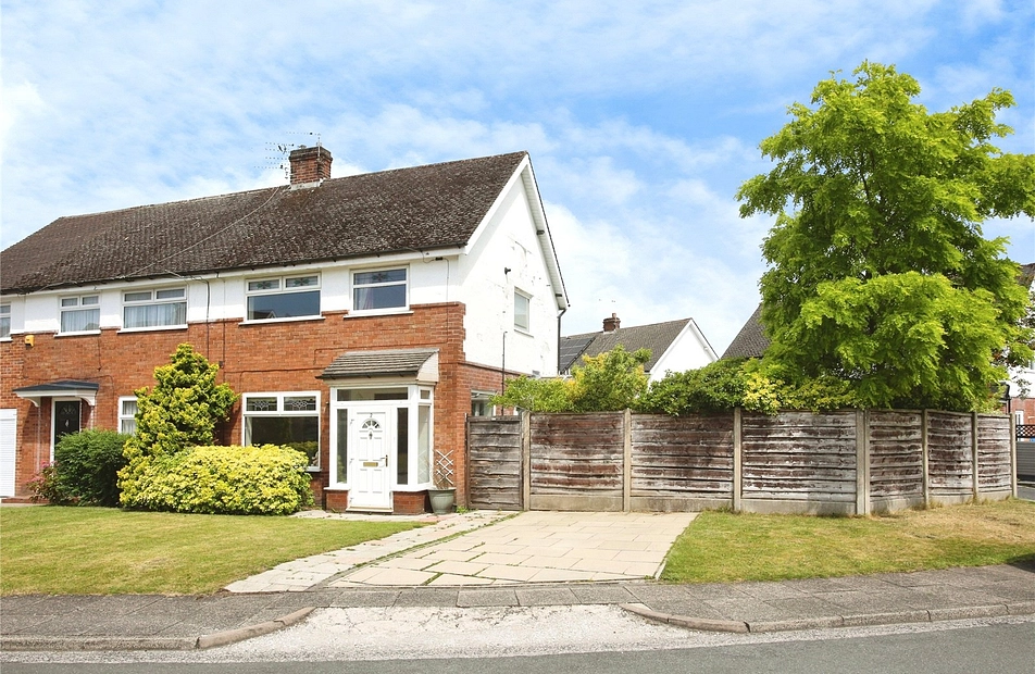 Barnes Avenue, Heaton Moor, Stockport, SK4 - Julian Wadden