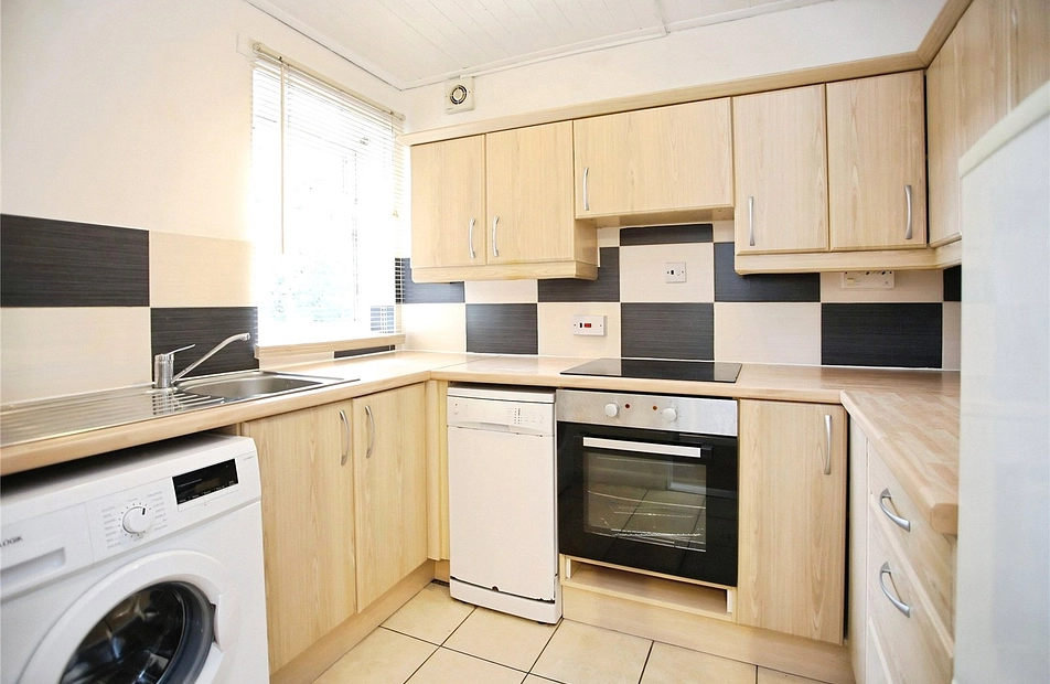 Beaminster Court, Heaton Mersey, Stockport, SK4 - Julian Wadden
