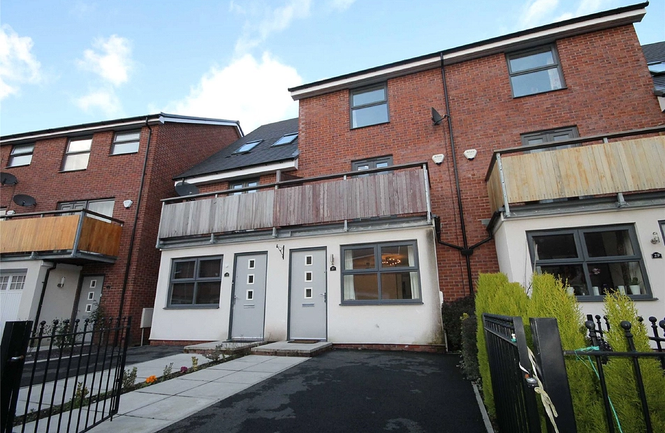 Houseman Crescent, Manchester, Greater Manchester, M20 - Julian Wadden