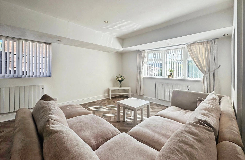 Longley Lane, Northenden, Manchester, M22 - Julian Wadden