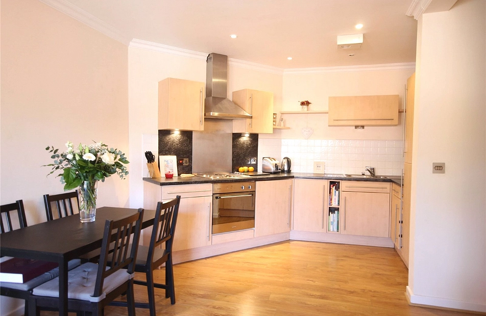 Apt 18 The Mayfair, 59 Palatine Road, West Didsbury, Manchester, M20 - Julian Wadden