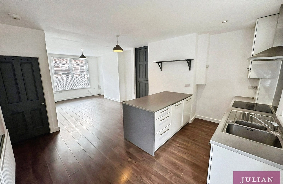 Kingsmill Avenue, Levenshulme, Manchester, M19 - Julian Wadden