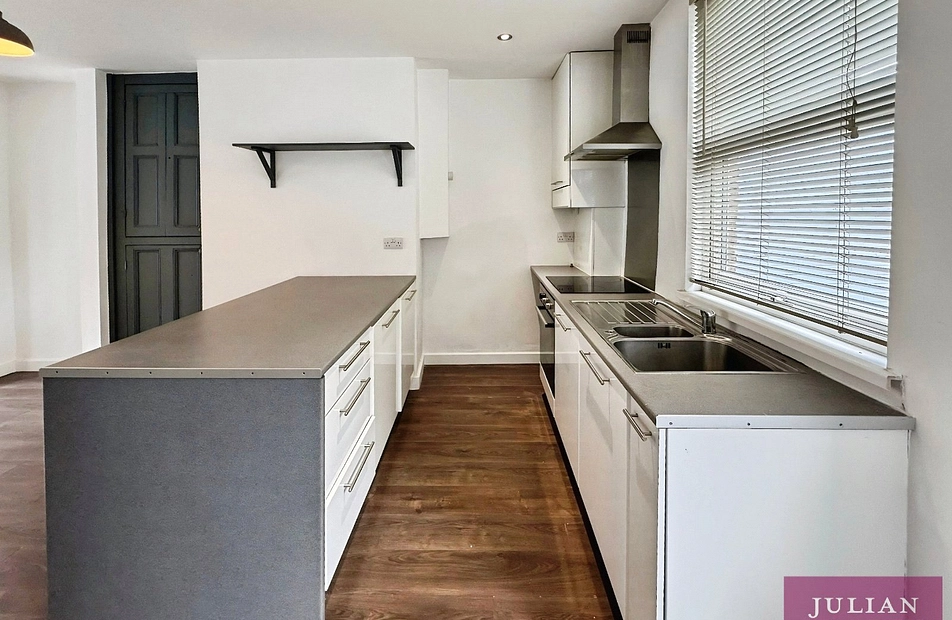 Kingsmill Avenue, Levenshulme, Manchester, M19 - Julian Wadden