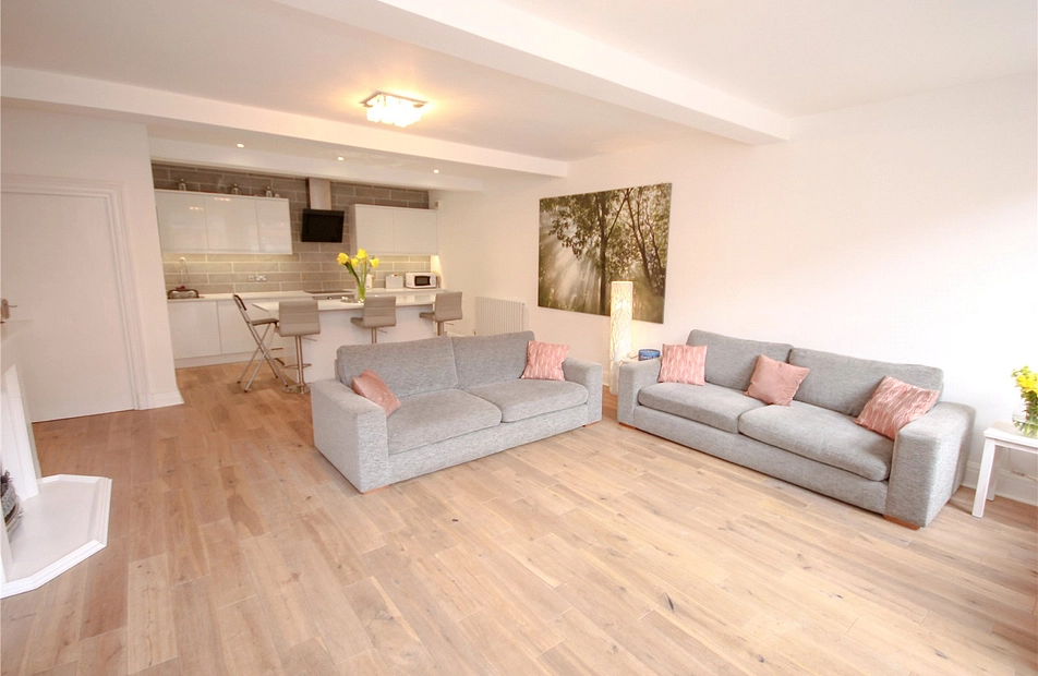Wilmslow Road, Didsbury, Manchester, M20 - Julian Wadden