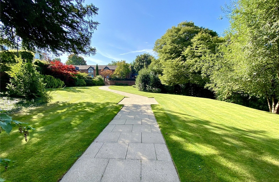 Wilmslow Road, Didsbury, Manchester, M20 - Julian Wadden